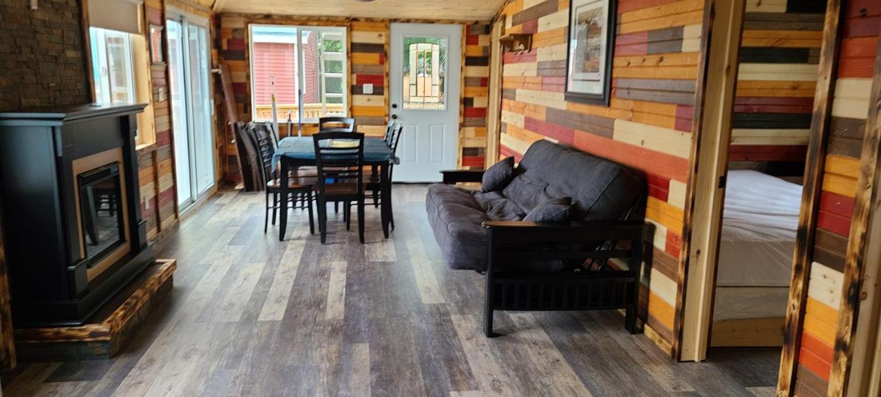 Stoneburg Cove Cottages Carrying Place Екстер'єр фото
