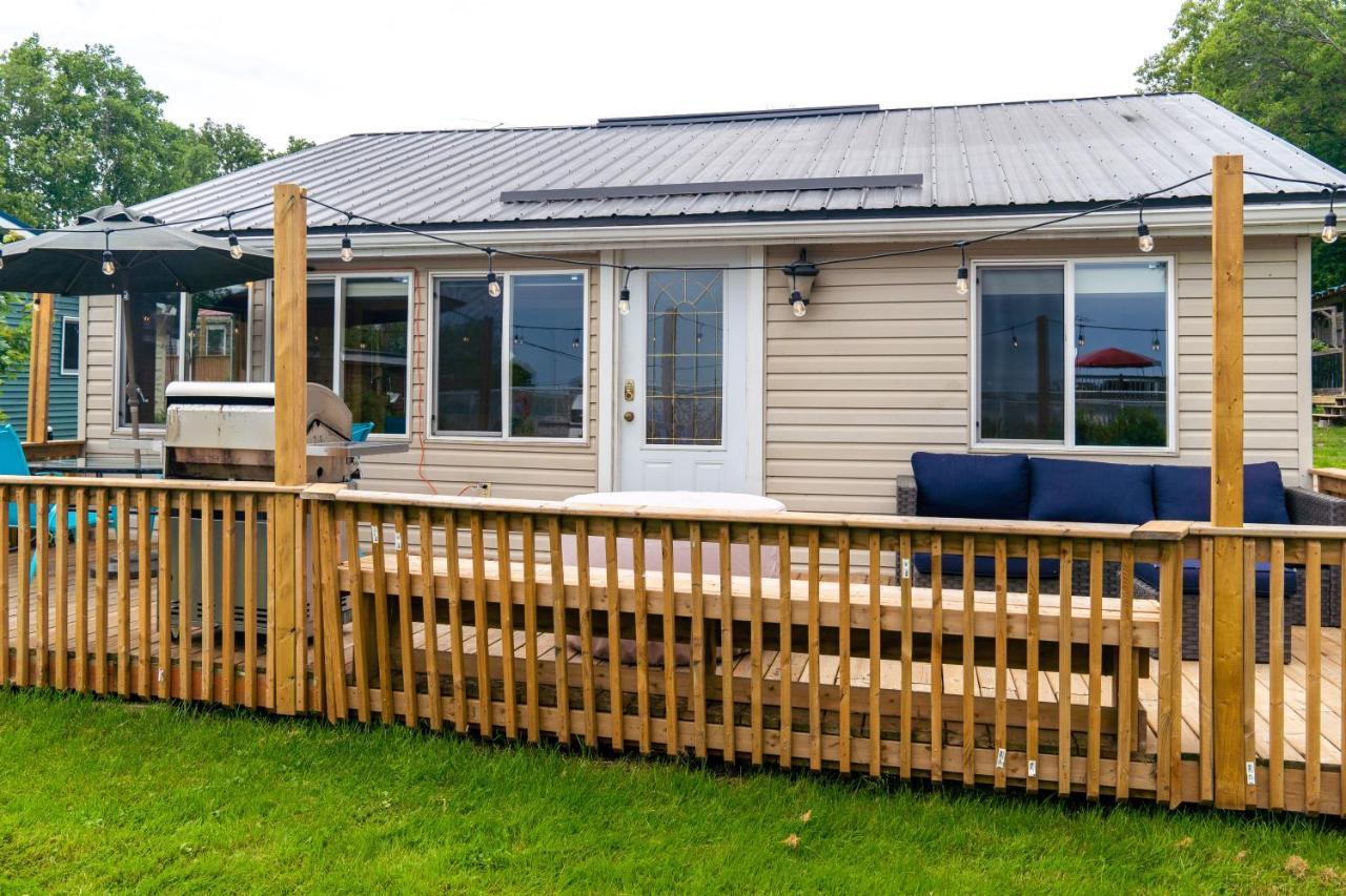 Stoneburg Cove Cottages Carrying Place Екстер'єр фото