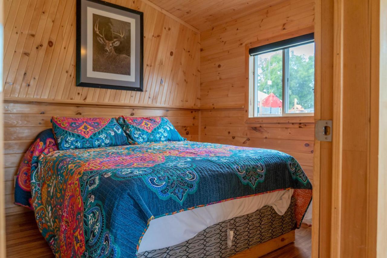 Stoneburg Cove Cottages Carrying Place Екстер'єр фото