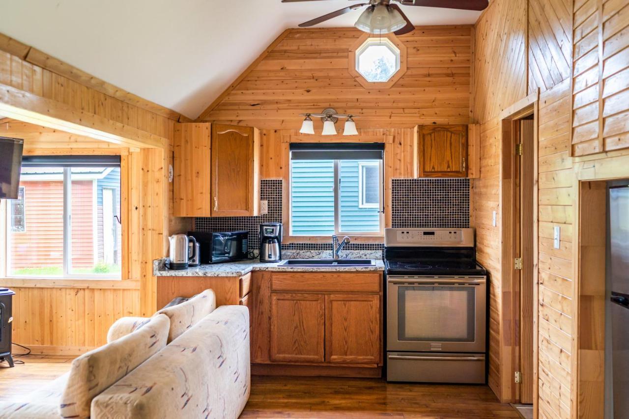 Stoneburg Cove Cottages Carrying Place Екстер'єр фото