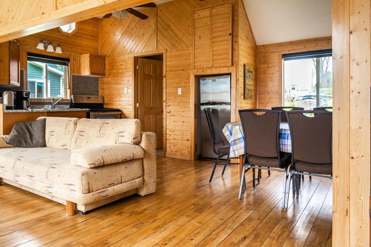 Stoneburg Cove Cottages Carrying Place Екстер'єр фото