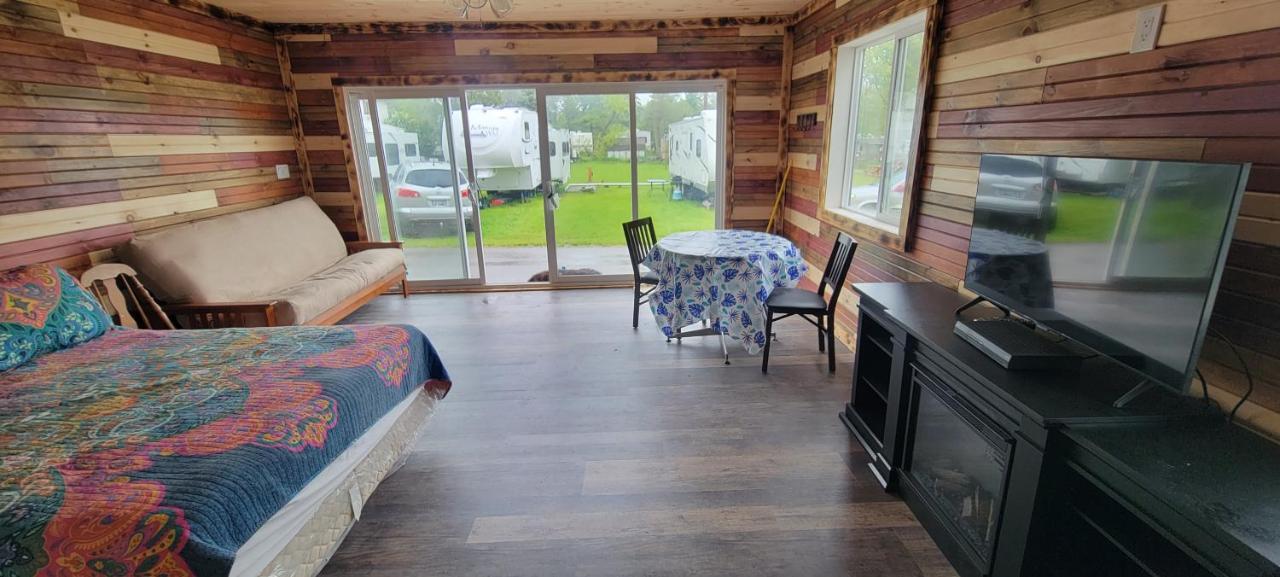 Stoneburg Cove Cottages Carrying Place Екстер'єр фото